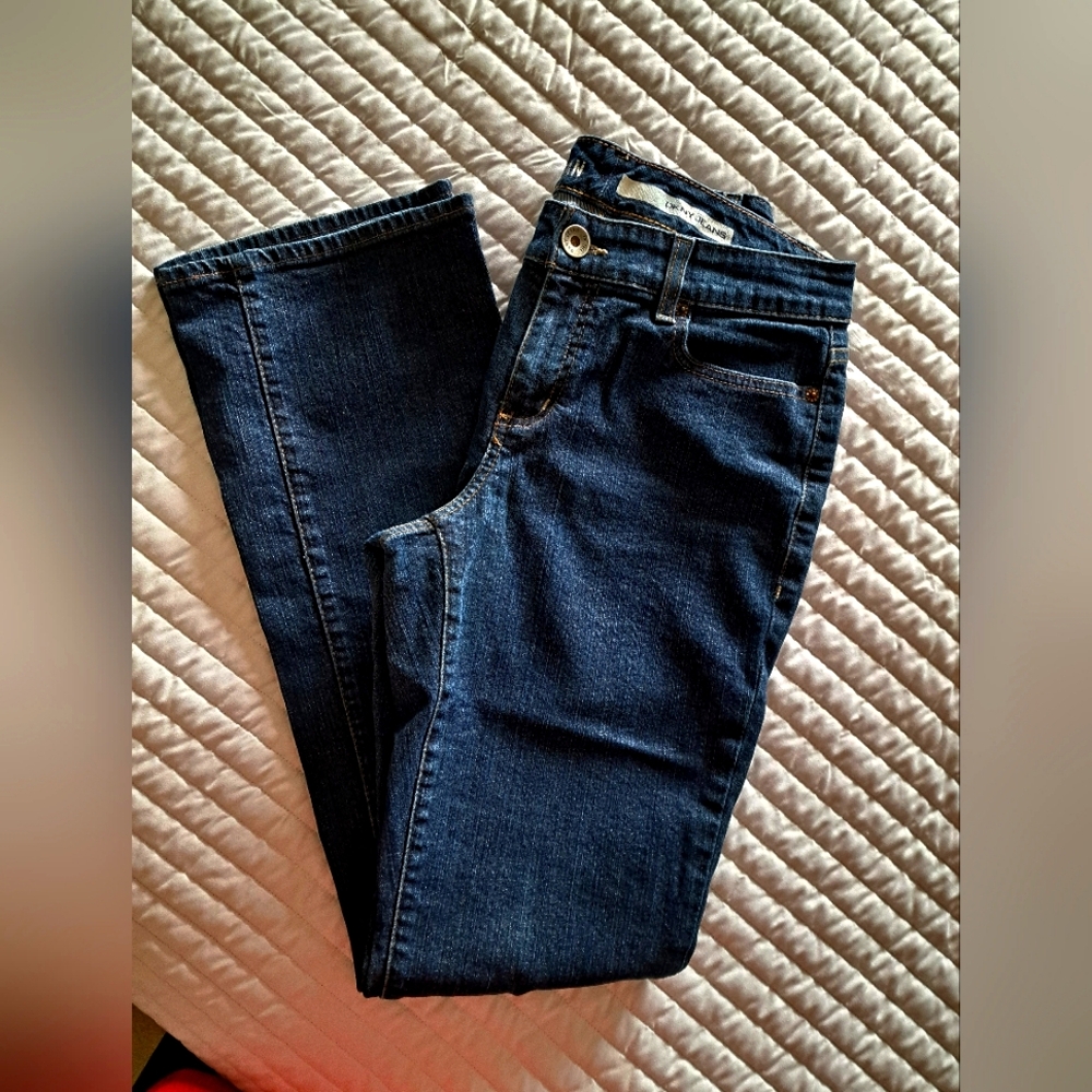 DKNY madison JEANS size 8R VERY NICE CONDITION 5 pocket DONNA KAREN